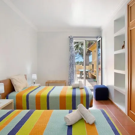 Casa De A 75 Metros Da *