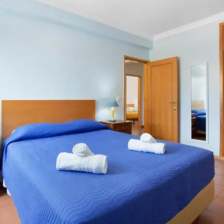 Casa De Ferias A 75 Metros Da