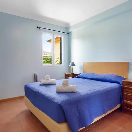 Casa De Ferias A 75 Metros Da 度假居