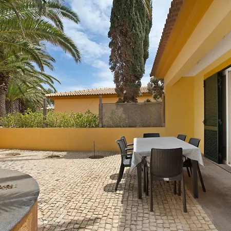 Holiday home Casa De Ferias A 75 Metros Da